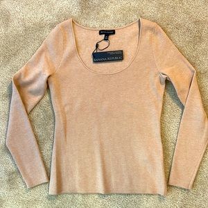 Banana Republic tan sweater